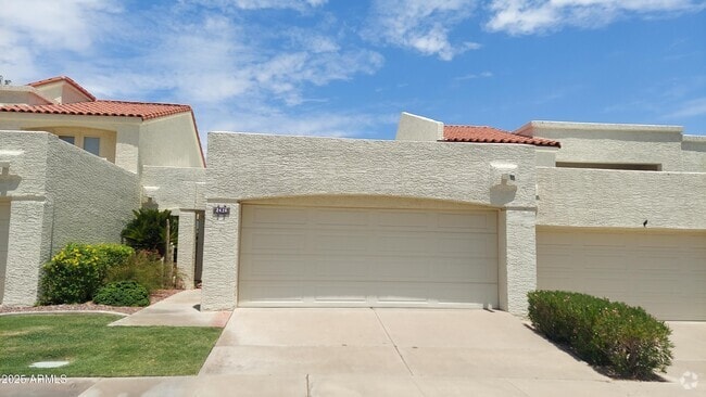 Building Photo - 2426 E Palo Verde Dr Rental