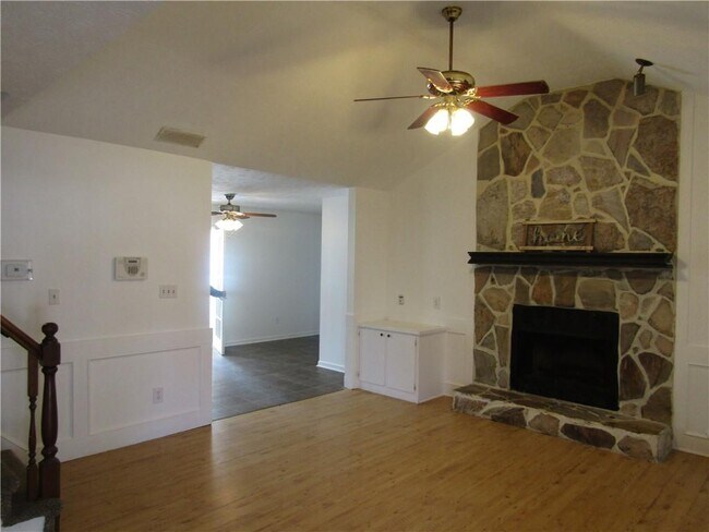 Photo - 1106 Westwood Pl SW