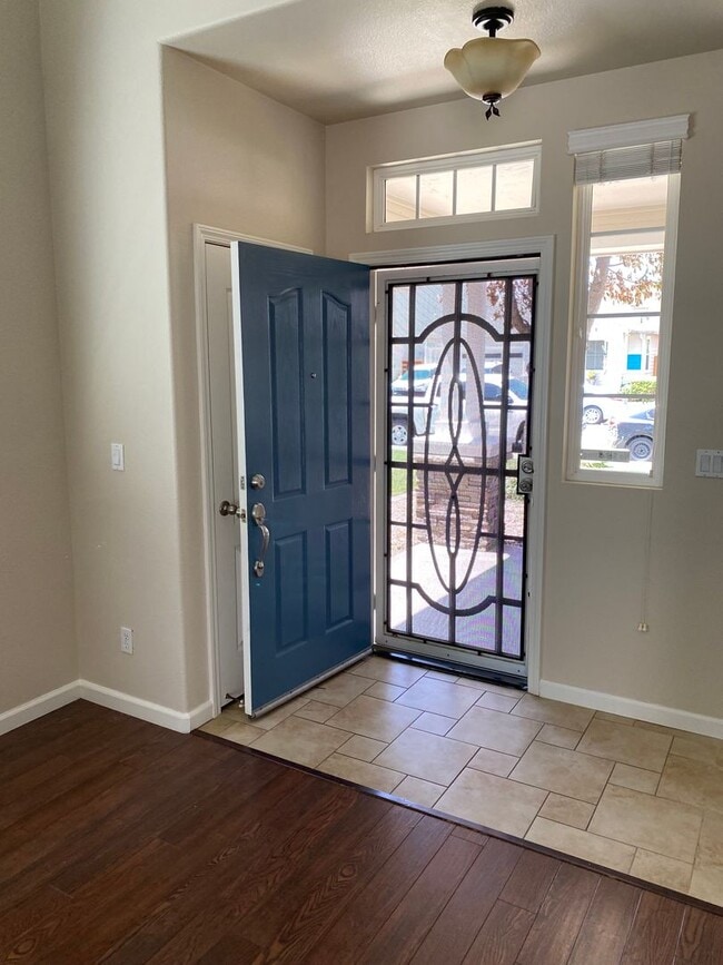 Photo - 5106 Rowe Dr