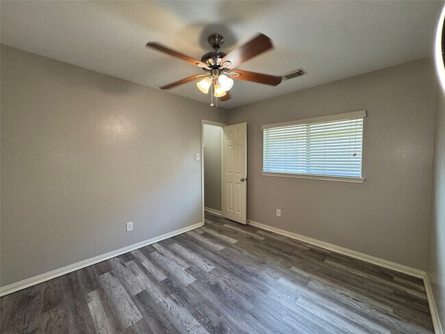 Photo - 5907 Yaupon Ridge Dr