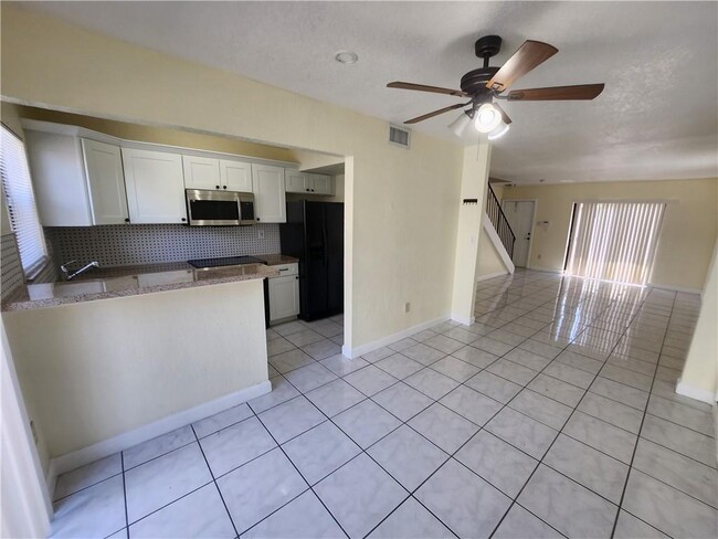 Photo - 2400 NW 52nd Ave Unit 2400