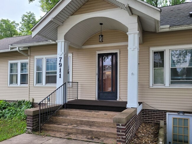 Building Photo - 7911 University Ave Unit 7911 University #1