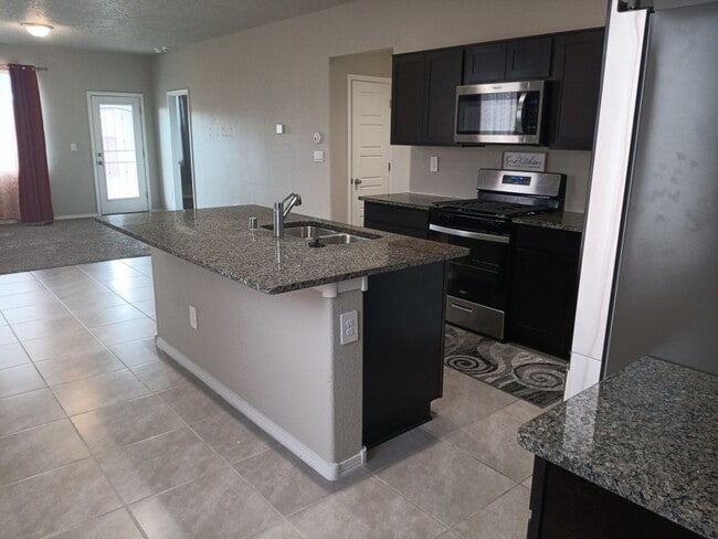 Photo - 3 Bedroom, 2 Bathroom Home! Schedule a Sho...