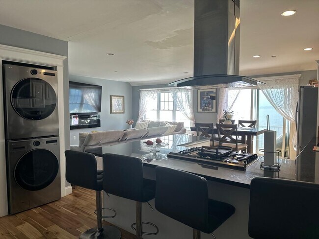 Photo - 271 Draper St Unit 2