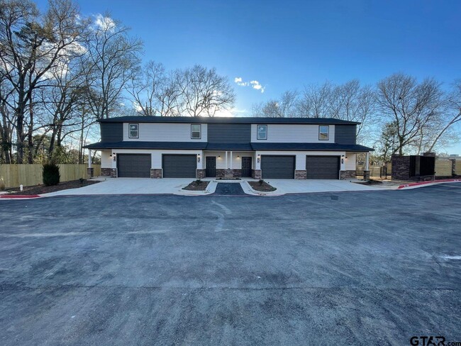 Photo - 1927 Lindbergh Dr Rental