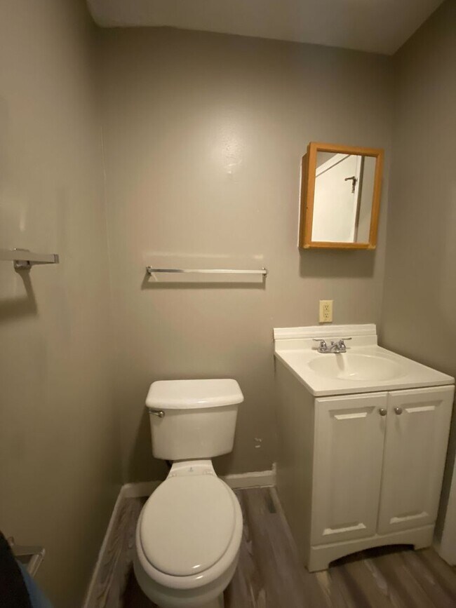 Photo - 1301 N Olney St Unit 1303 N Olney St