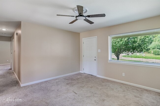 Photo - 2121 Venus Dr