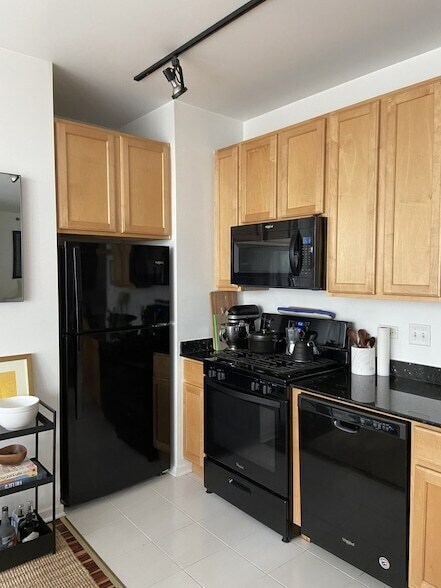 Photo - 210 S Desplaines St Unit 1008