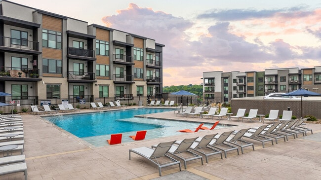 ALTO Apartments of Lenexa