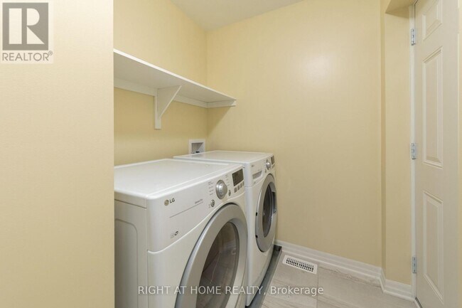 Photo - 135 Overberg Way
