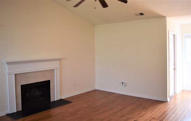Photo - Cute Ranch Style Home - Fenced Yard