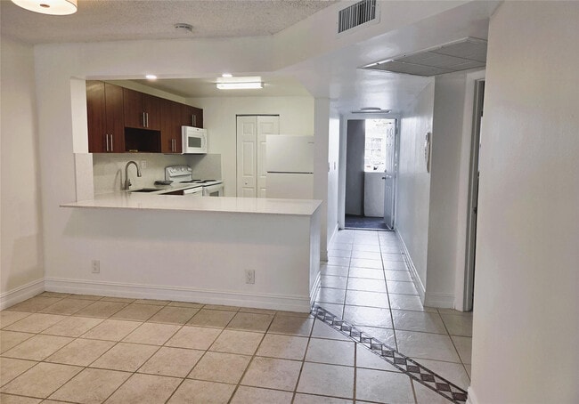 Photo - 8040 N Colony Cir Unit 105