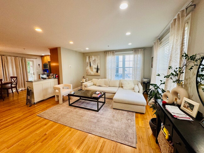 Photo - 2 Aramon St Apartment Unit 1