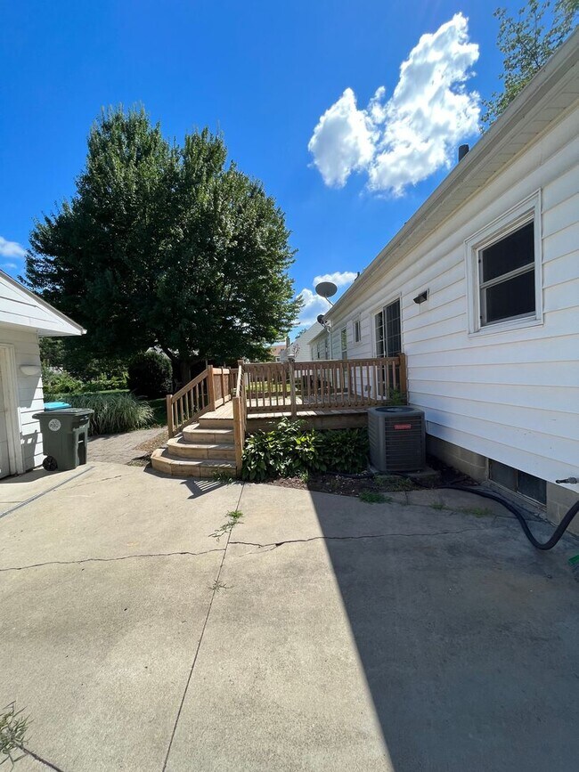 Photo - Stunning 3 Bed, 1 Bath Home for Rent