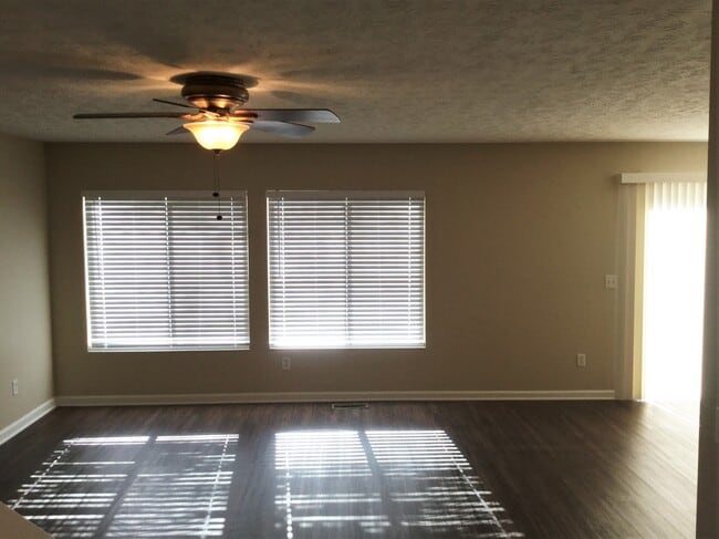 Photo - 10024 Oriole Ct