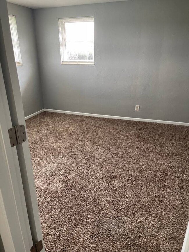 Photo - 2740 E Phylbeck Ave Unit 4