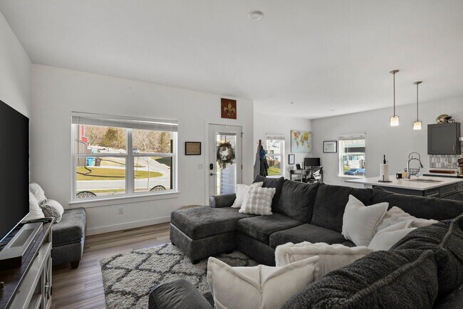113 Lupine Ave
