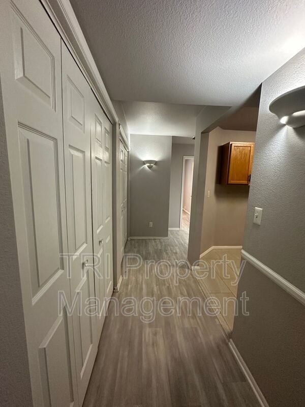 Photo - 2551 W 24th St