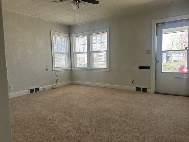 Photo - 225 W 1st St