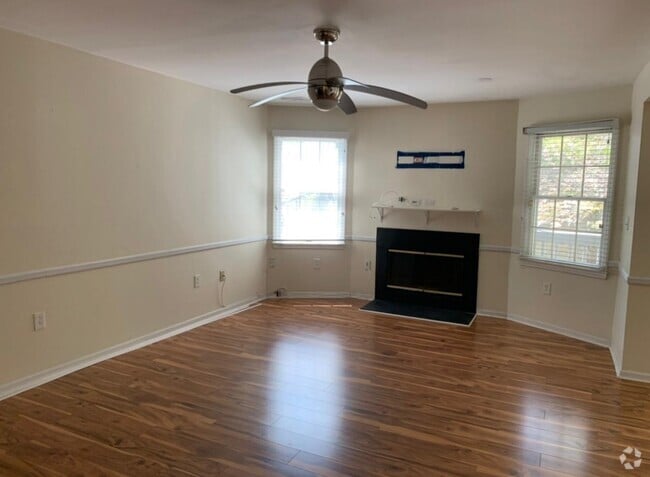 Building Photo - 75 Quartz Ln Unit 75 Rental