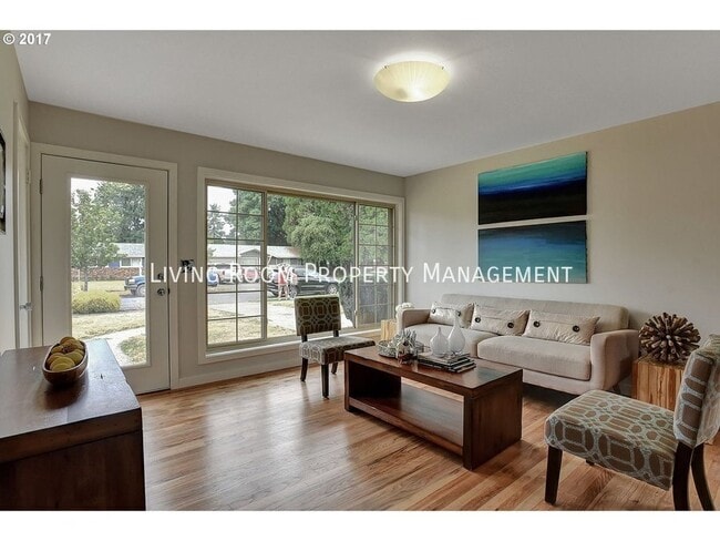 Photo - 11826 NE Sacramento St