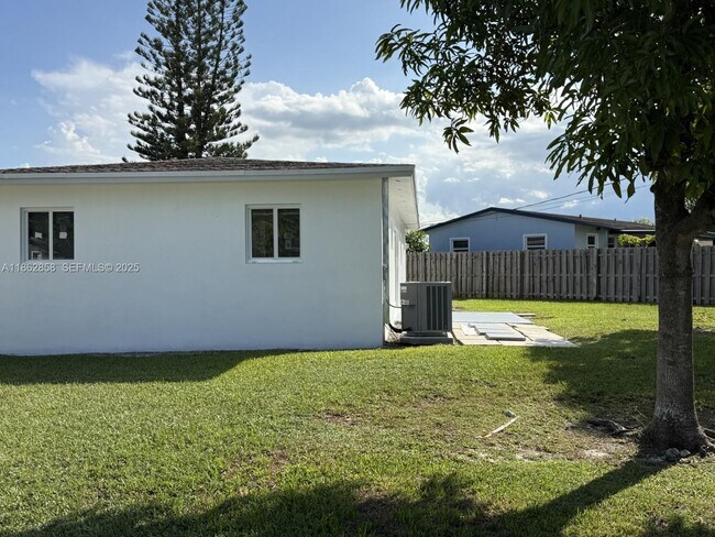 Photo - 11805 SW 185th St