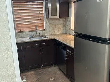 Photo - 1300 Moffett St Unidad 314