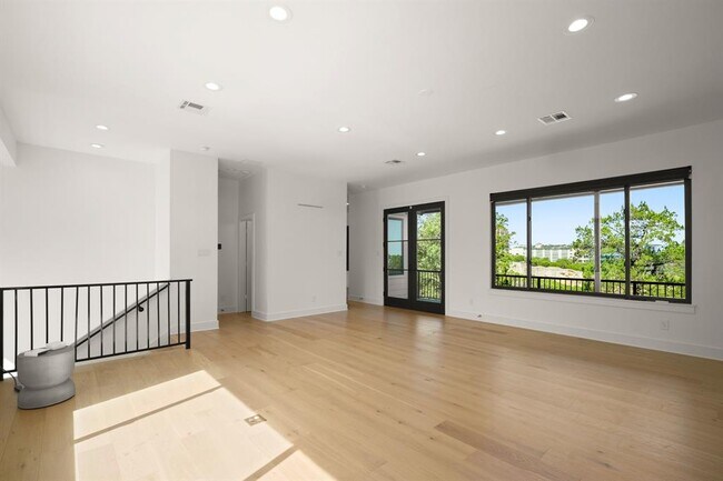 Photo - 1703 Yaupon Valley Rd