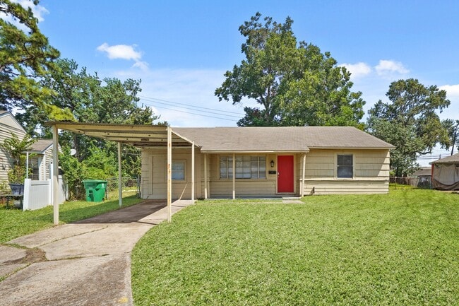Building Photo - 12513 Kathryn St Rental