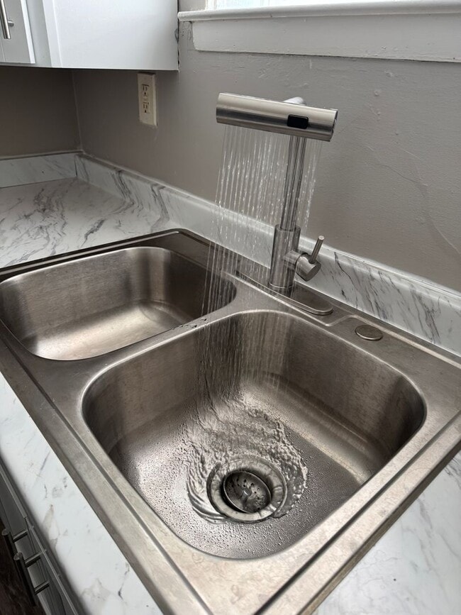 Photo - 4906 Baring Ave Unit 1