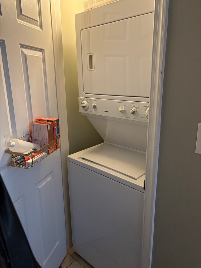 Photo - 1012 N St NW Unit 2B