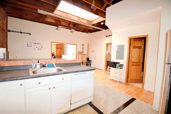 Photo - 27 Saint Marys Ct Unidad 5