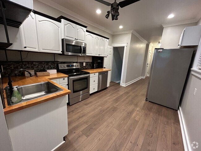Building Photo - 342 E Clay St Unit Apt. 1