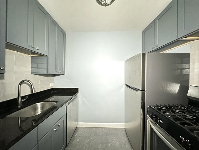 Photo - 663 W Grace St Unit 403