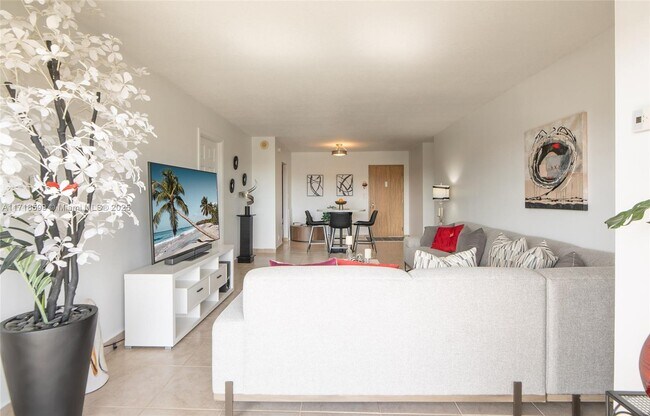 Photo - 1625 SE 10th Ave Condo Unit 607