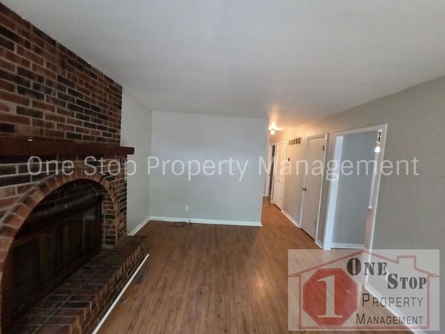 Photo - Adorable 2 Bedroom, 1 Bathroom, 1 Car Garage House in Independence!
