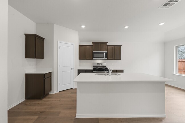 Photo - 2324 Burleson Rd