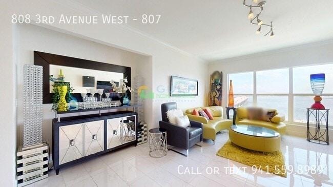 808 3rd Ave W