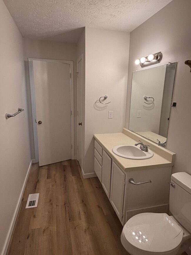 Photo - Windemere Apartments