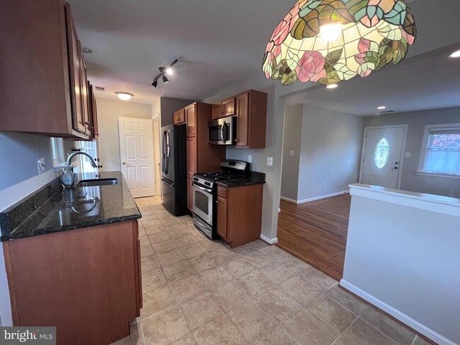 Photo - 7021 Hickory Hill Rd