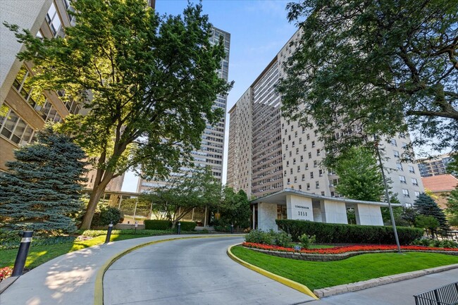 Photo - 3950 N Lake Shore Dr Unit 2103A