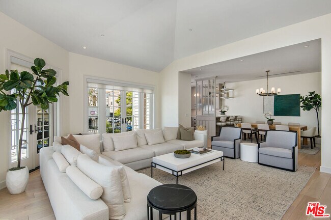 15225 Palisades Village Ln Unit 204
