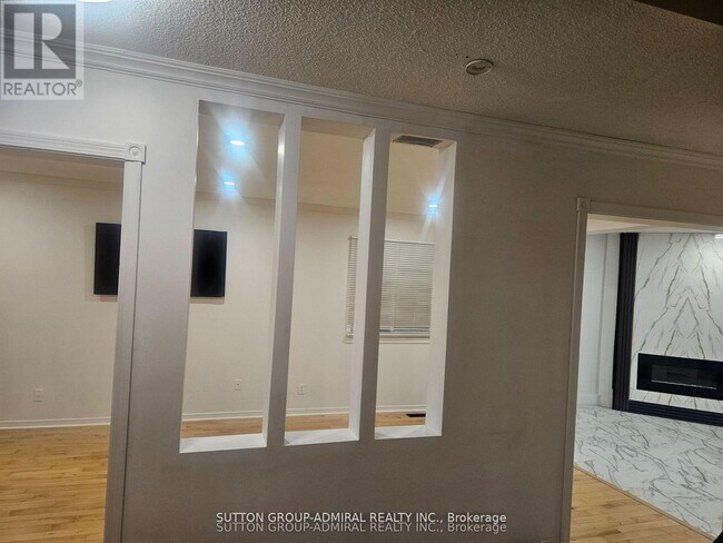 Photo - 32 Magani Dr