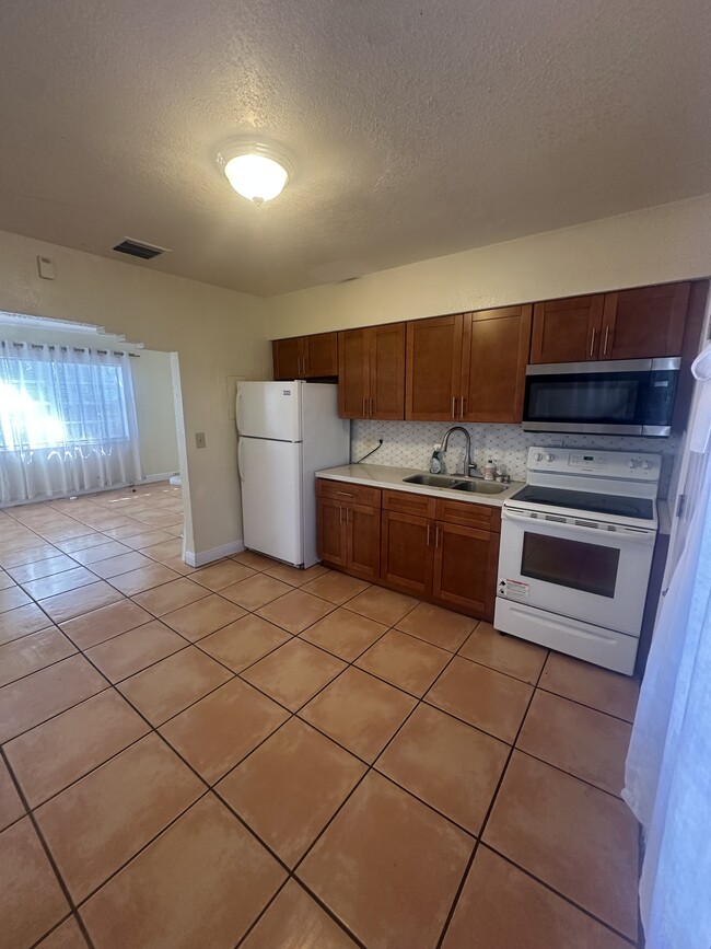 Photo - 1735 NW 51st St