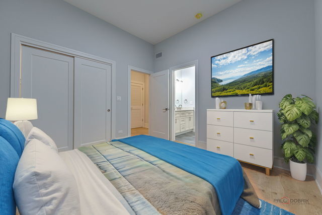 Photo - 1746 N California Ave