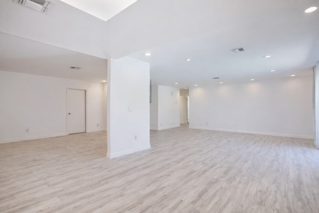 Photo - 1966 Rockledge Dr