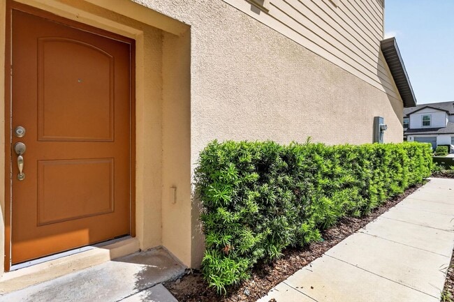 Photo - 3BR Townhome in Tavares with Open Floor Plan & Community Playground
