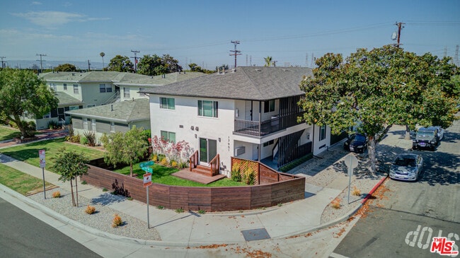 Building Photo - 17901 Crenshaw Blvd Unit 4 Rental