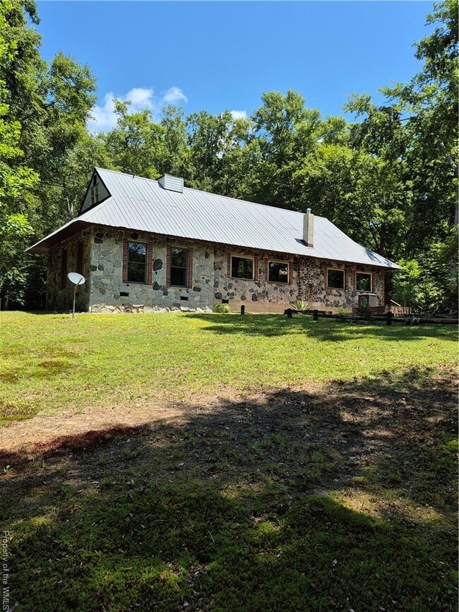 Photo - 9050 Higgins Rd