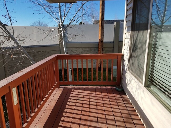 Photo - West-end 3 Bedroom Condo w/ Garage - End U...